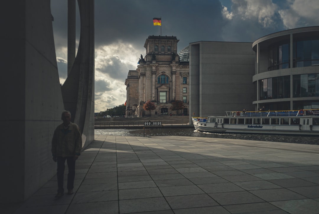 Illustration de l'article Allemagne : Friedrich Merz, la réforme du frein à la dette et le réveil stratégique européen sur actualités marchés - DailyTrading