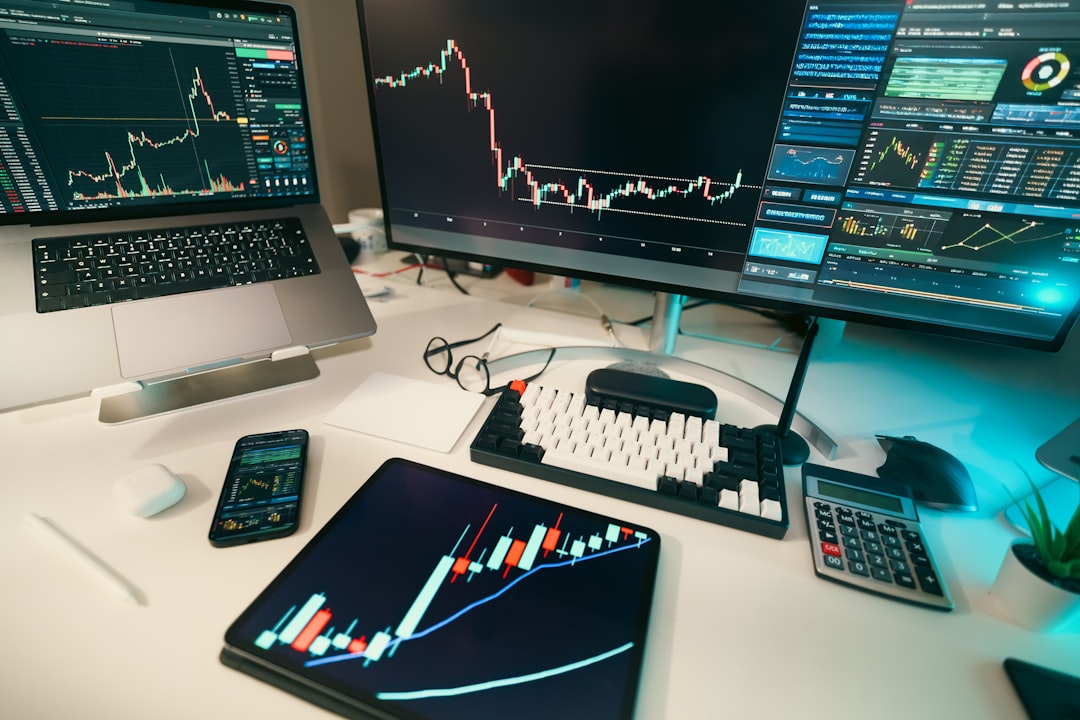 Illustration de l'article Analyse technique avancée : Maîtriser les patterns chartistes sur formation trading - DailyTrading