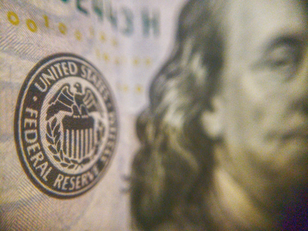 Illustration de l'article Tutoriel : Comment trader les annonces de la Fed en 2025 sur guides débutants - DailyTrading